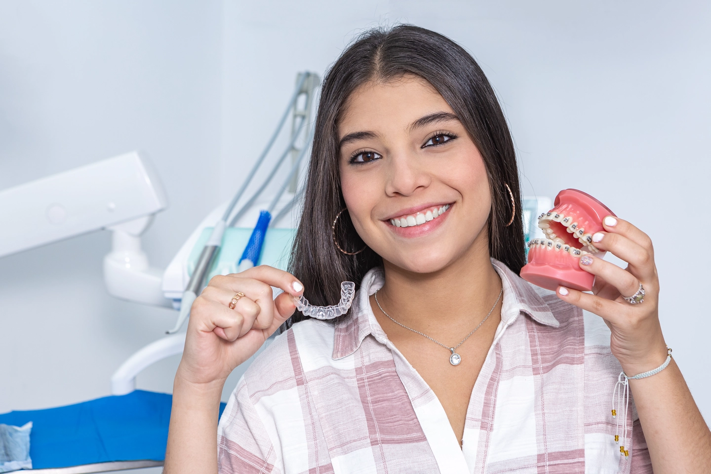 Braces vs. Aligners - Which is Right for You (2)